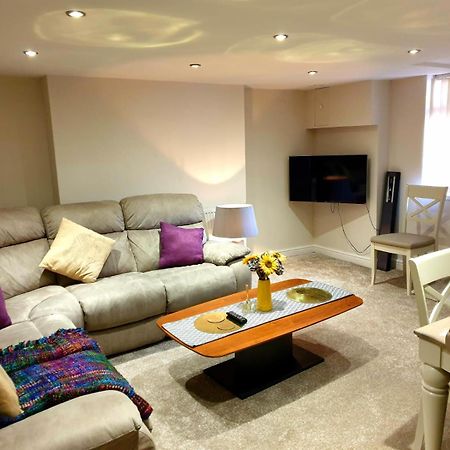 Elegant 2 Bed Apartment In Manchester Esterno foto
