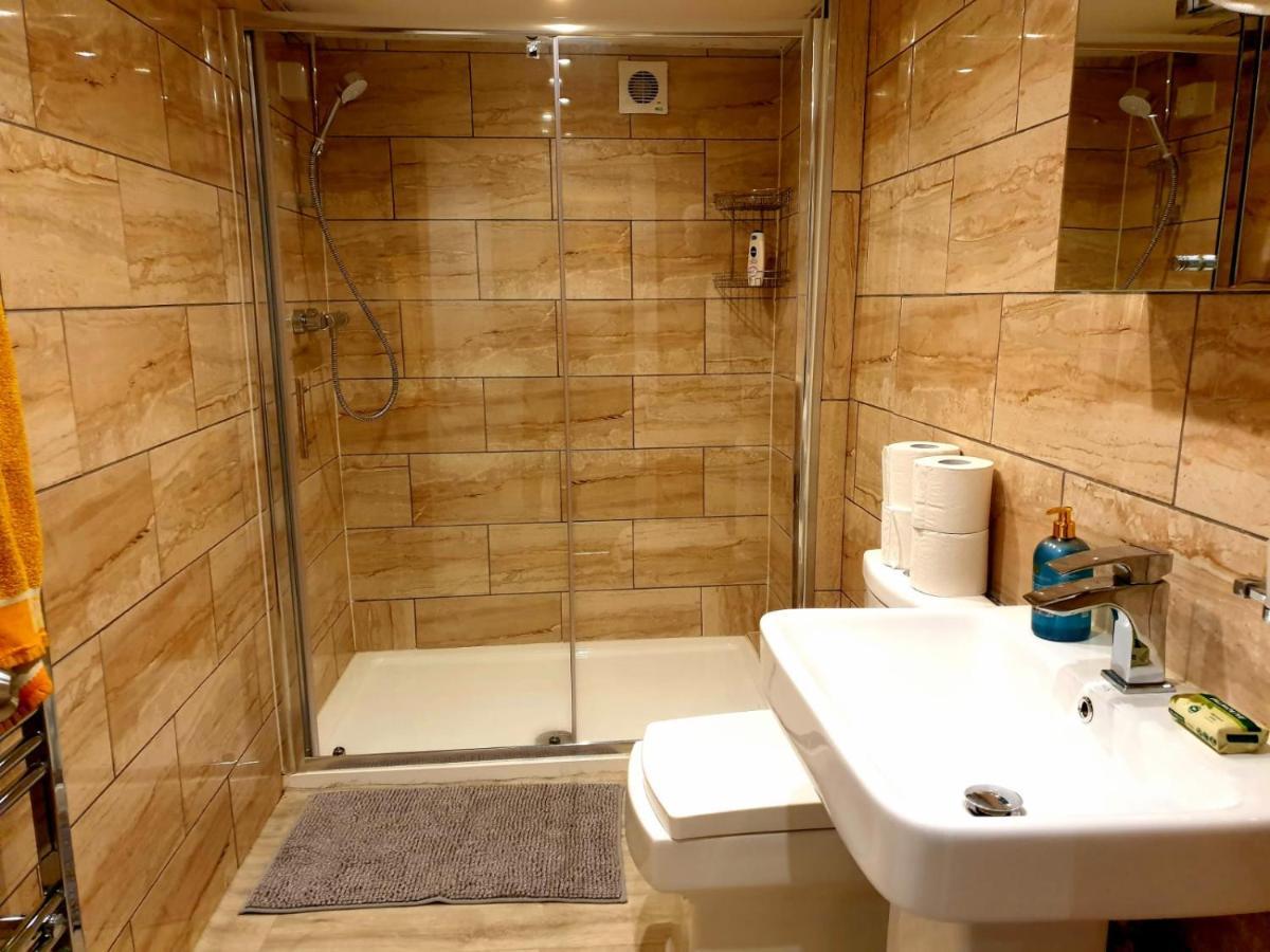 Elegant 2 Bed Apartment In Manchester Esterno foto
